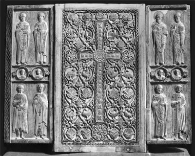 Triptychon mit Christus auf dem Thron mit der Jungfrau und St. Johannes dem Täufer (Rückseite) von Byzantine